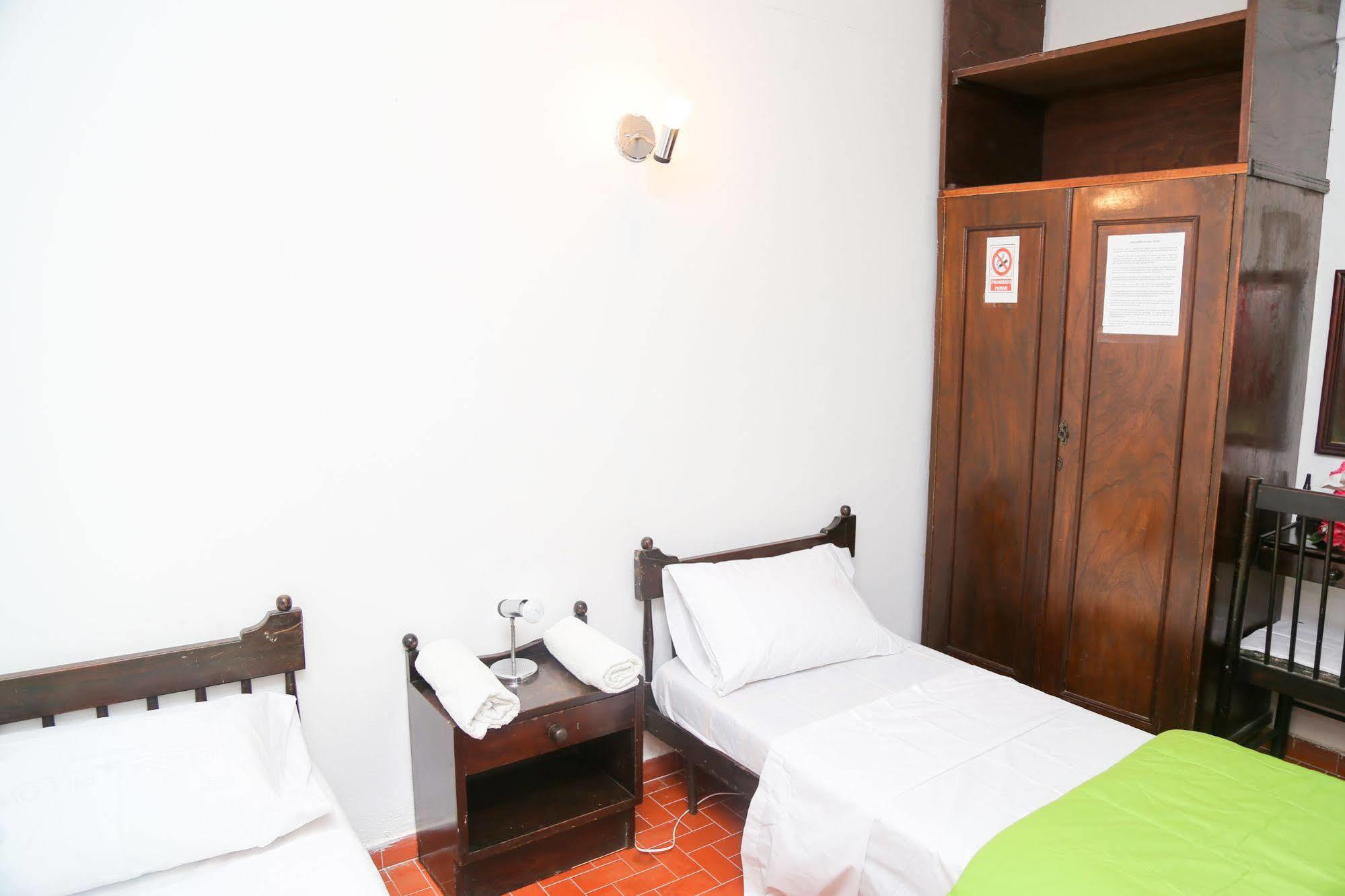 Costanera Hostel אסונסיון מראה חיצוני תמונה